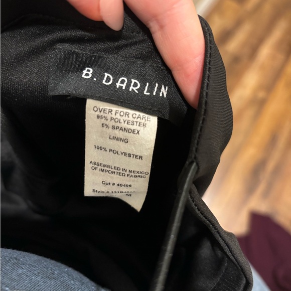 black dress - Picture 4 of 4